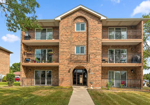 Photo 2 of Condo for sale at 9960 W 153rd Street #1W, Orland Park, IL 60462 | MLS# 12734099 | Listing updated on 2026-09-20