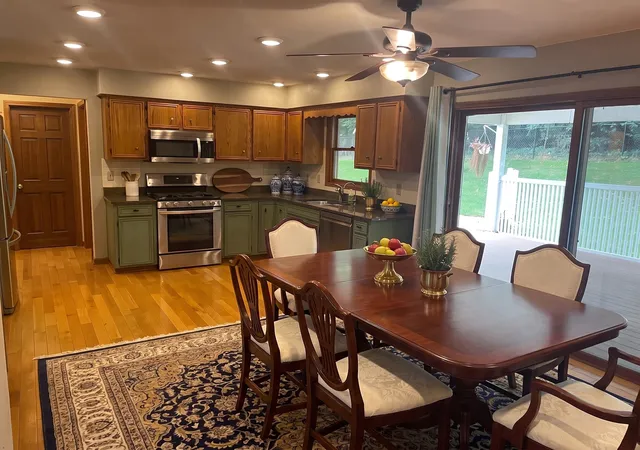 Photo 4 of Single family home for sale at 2137 Saint James Ave, Belvidere, IL 61008 | MLS# 12734154 | Listing updated on 2026-10-27