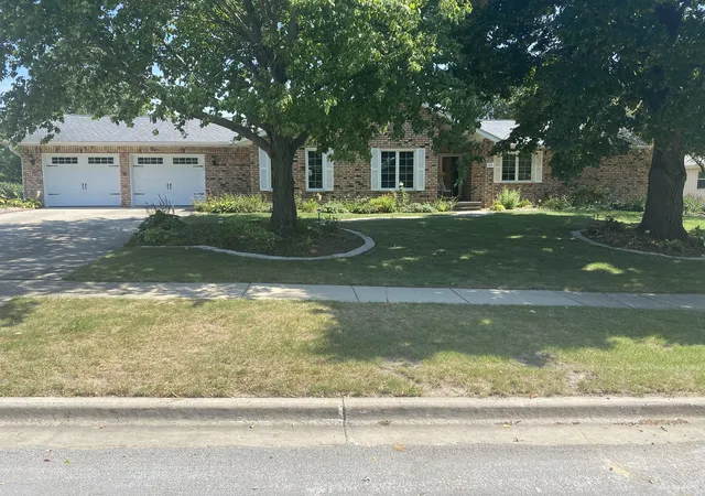 Photo 1 of Sale Pending at 17 Pendleton Way, Bloomington, IL 61704 | MLS# 12734176 | Listing updated on 2026-09-12