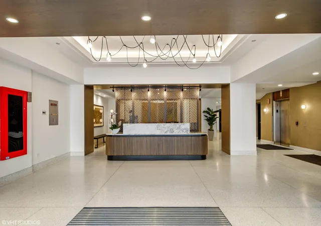 Photo 2 of Sale Pending at 165 N Canal St #602, Chicago, IL 60606 | MLS# 12734244 | Listing updated on 2026-09-16