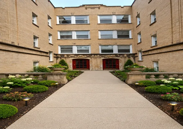 Photo 2 of Condo for sale at 2318 W Rosemont Ave #2, Chicago, IL 60659 | MLS# 12734276 | Listing updated on 2026-09-14