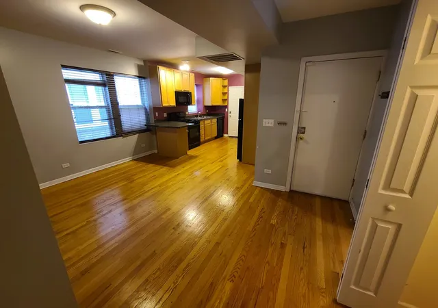Photo 3 of Condo for sale at 2318 W Rosemont Ave #2, Chicago, IL 60659 | MLS# 12734276 | Listing updated on 2026-09-14
