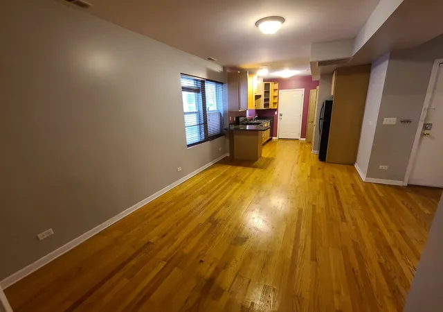 Listing Photo 5 - Condo for sale in building located at 2318 W Rosemont Ave, Chicago, IL 60660 - Unit #2