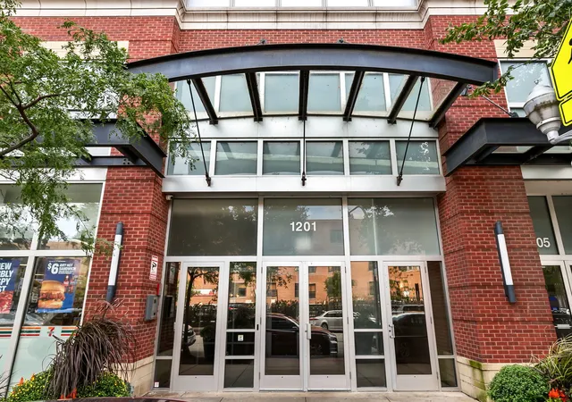 Photo 2 of Condo for sale at 1201 W Adams St #801, Chicago, IL 60607 | MLS# 12734338 | Listing updated on 2026-09-24