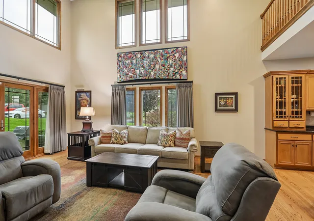 Photo 3 of Townhouse for sale at 20467 Falling Water Cir, Frankfort, IL 60423 | MLS# 12734342 | Listing updated on 2026-09-13