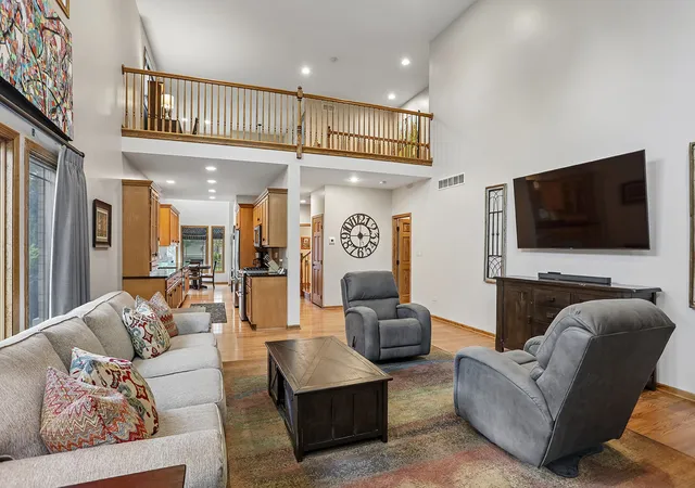 Photo 3 of Townhouse for sale at 20467 Falling Water Cir, Frankfort, IL 60423 | MLS# 12734342 | Listing updated on 2026-09-13