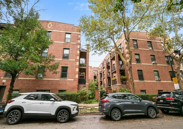 Photo 2 of Condo for sale at 2112 N Seminary Ave #18, Chicago, IL 60614 | MLS# 12734354 | Listing updated on 2026-09-24