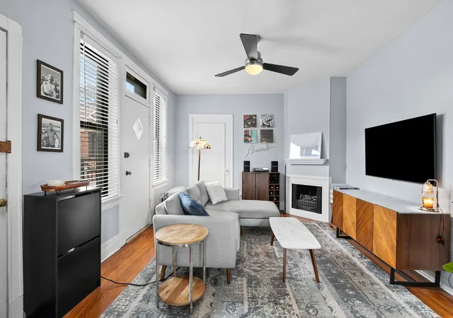 Photo 4 of Condo for sale at 2112 N Seminary Ave #18, Chicago, IL 60614 | MLS# 12734354 | Listing updated on 2026-09-24