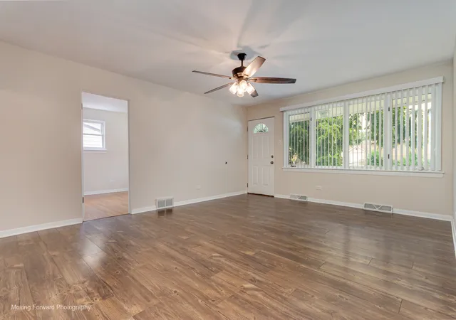 Photo 3 of Single family home for sale at 7101 W 114th Place, Worth, IL 60482 | MLS# 12734380 | Listing updated on 2026-09-15
