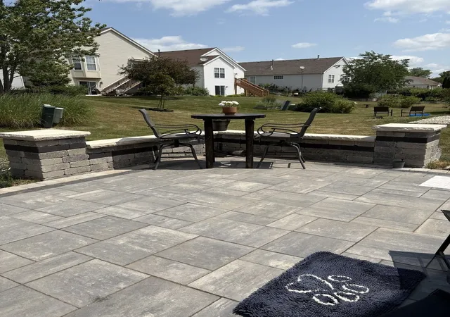 Photo 2 of Single family home for sale at 5 E Hague Dr, Antioch, IL 60002 | MLS# 12734406 | Listing updated on 2026-08-16