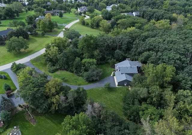 Photo 2 of Single family home for sale at 117 Stone Marsh Ln, North Barrington, IL 60010 | MLS# 12734457 | Listing updated on 2026-10-03