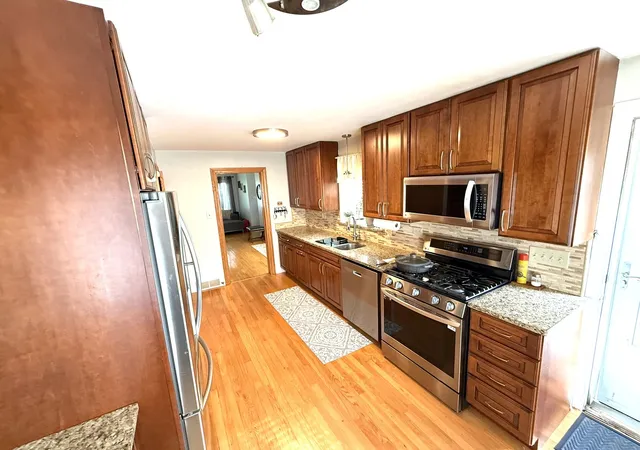 Photo 3 of Single family home for sale at 7536 Kildare Ave, Skokie, IL 60076 | MLS# 12734470 | Listing updated on 2026-09-14