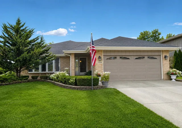 Single family home for sale at 13338 Laramie Blvd, Crestwood, IL 60418 | MLS# 12734489