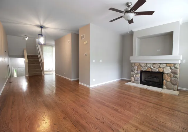Photo 2 of Townhouse for sale at 605 Pheasant Trl, St. Charles, IL 60174 | MLS# 12734492 | Listing updated on 2026-09-16
