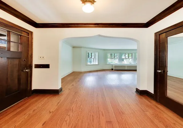 Photo 4 of Sale Pending at 1102 Wisconsin Ave, Oak Park, IL 60304 | MLS# 12734539 | Listing updated on 2026-10-04