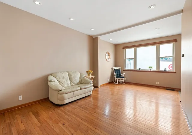 Photo 3 of Single family home for sale at 4010 N Octavia Ave, Norridge, IL 60706 | MLS# 12734543 | Listing updated on 2026-10-27