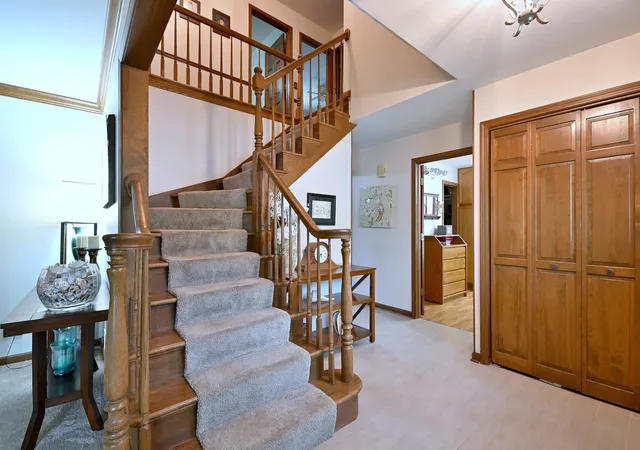 Photo 3 of Single family home for sale at 27w168 Chartwell Dr, Winfield, IL 60190 | MLS# 12734650 | Listing updated on 2026-09-11