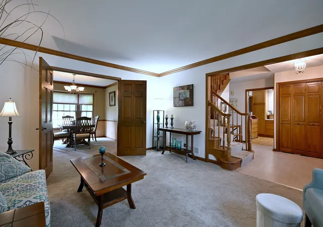 Photo 4 of Single family home for sale at 27w168 Chartwell Dr, Winfield, IL 60190 | MLS# 12734650 | Listing updated on 2026-09-11
