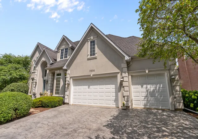 Photo 4 of Single family home for sale at 2506 Royal St Georges Ct, St. Charles, IL 60174 | MLS# 12734658 | Listing updated on 2026-09-05