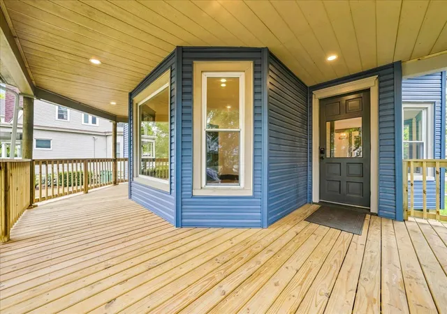 Photo 3 of Single family home for sale at 417 Buell Ave, Joliet, IL 60435 | MLS# 12734660 | Listing updated on 2026-09-18