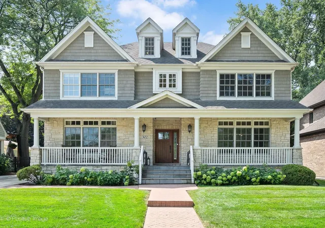 Photo 1 of Single family home for sale at 302 E Wilson St, Elmhurst, IL 60126 | MLS# 12734667 | Listing updated on 2026-09-26