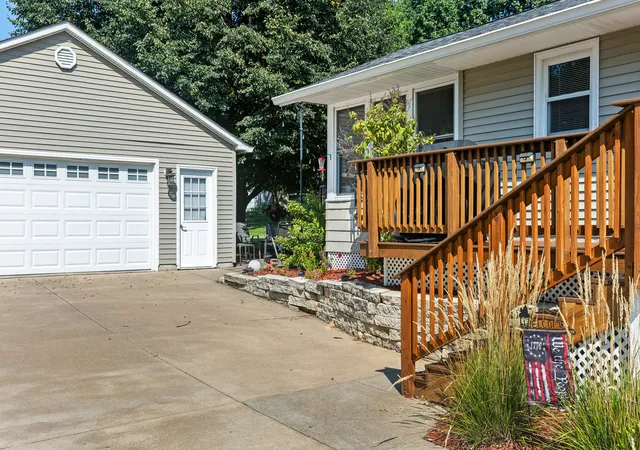 Photo 2 of Sale Pending at 242 Cliff Ct, Silvis, IL 61282 | MLS# 12734693 | Listing updated on 2026-09-04