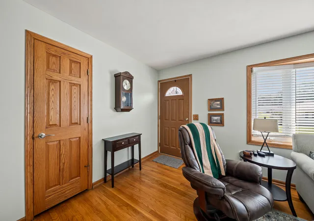 Photo 4 of Sale Pending at 242 Cliff Ct, Silvis, IL 61282 | MLS# 12734693 | Listing updated on 2026-09-04
