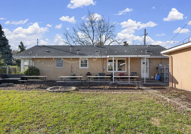 Photo 23 of Single family home for sale at 9007 Ridgeland Ave, Oak Lawn, IL 60453 | MLS# 12734716 | Listing updated on 2026-09-15