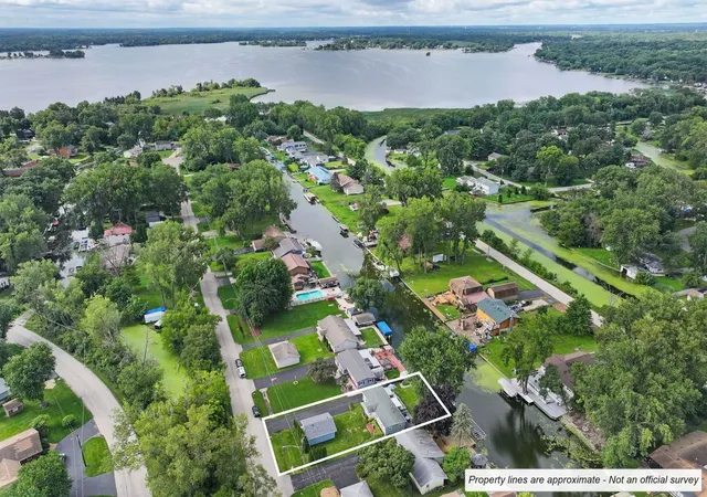 Single family home for sale at 614 Livingston St, McHenry, IL 60050 | MLS# 12734766 | Listing updated on 2026-10-07