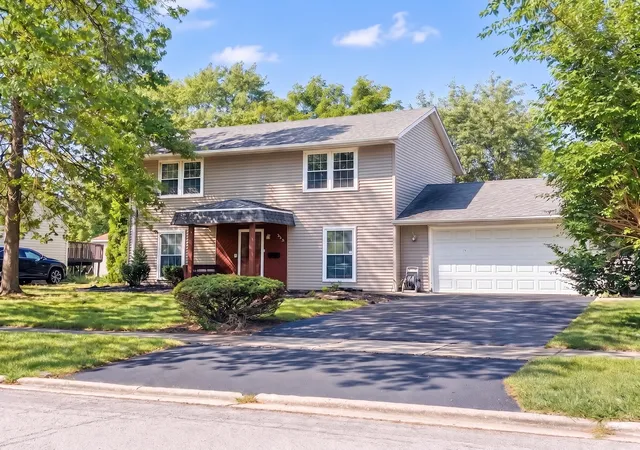 Photo 1 of Single family home for sale at 950 Purdue Ln, Matteson, IL 60443 | MLS# 12734794 | Listing updated on 2026-09-22