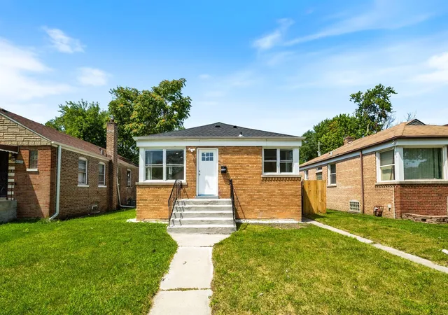 Photo 1 of Single family home for sale at 12742 S Parnell Ave, Chicago, IL 60628 | MLS# 12734833 | Listing updated on 2026-10-05