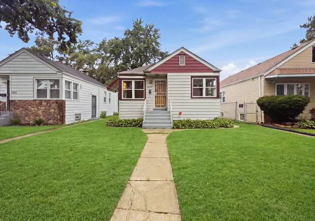 Photo 1 of Single family home for sale at 12212 S Morgan St, Chicago, IL 60643 | MLS# 12734857 | Listing updated on 2026-09-14