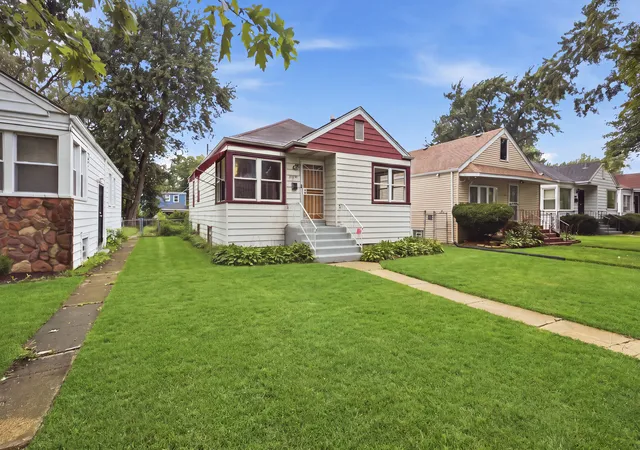 Photo 2 of Single family home for sale at 12212 S Morgan St, Chicago, IL 60643 | MLS# 12734857 | Listing updated on 2026-09-14