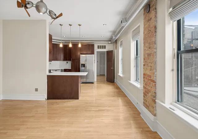 Photo 3 of Condo for sale at 1117 W Ferry St #5, Chicago, IL 60642 | MLS# 12734896 | Listing updated on 2026-10-20
