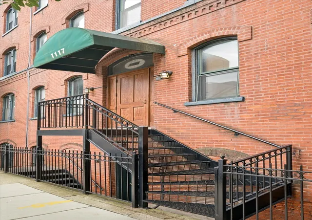 Photo 1 of Condo for sale at 1117 W Ferry St #5, Chicago, IL 60642 | MLS# 12734896 | Listing updated on 2026-09-24