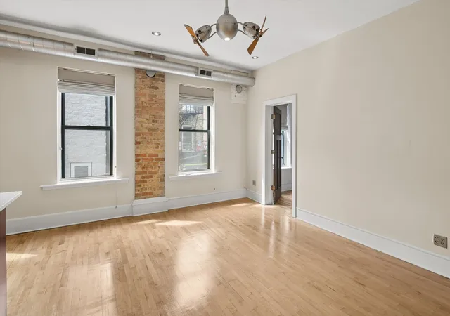 Photo 3 of Condo for sale at 1117 W Ferry St #5, Chicago, IL 60642 | MLS# 12734896 | Listing updated on 2026-09-24