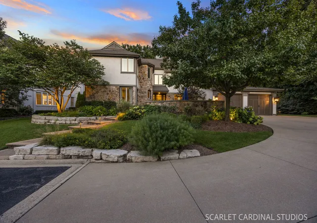 Photo 2 of Single family home for sale at 2s037 Country Clb Ln, Wheaton, IL 60189 | MLS# 12734909 | Listing updated on 2026-10-20