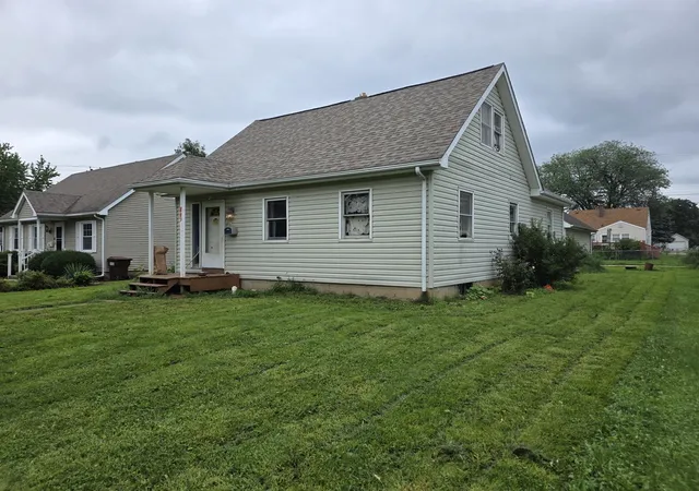 Photo 1 of Single family home for sale at 845 N 12th Street, Rochelle, IL 61068 | MLS# 12734914 | Listing updated on 2026-10-07