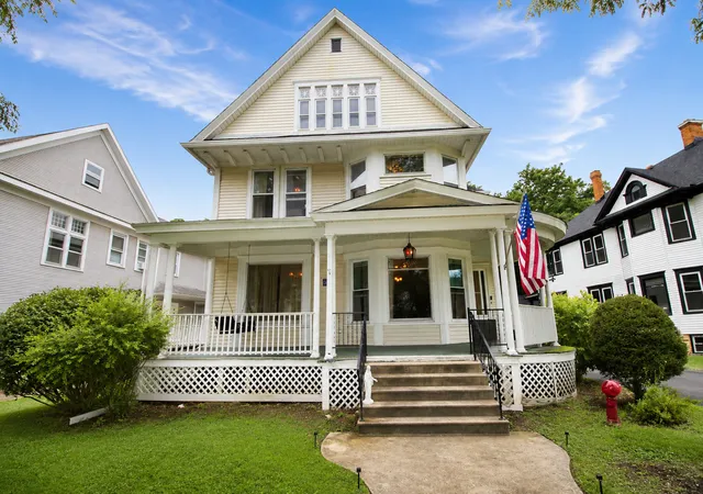 Photo 1 of Single family home for sale at 414 Buell Ave, Joliet, IL 60435 | MLS# 12734922 | Listing updated on 2026-09-13