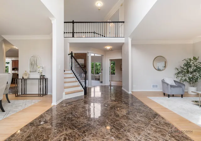 Photo 2 of Single family home for sale at 818 W Lukas Ave, Palatine, IL 60067 | MLS# 12734930 | Listing updated on 2026-09-06