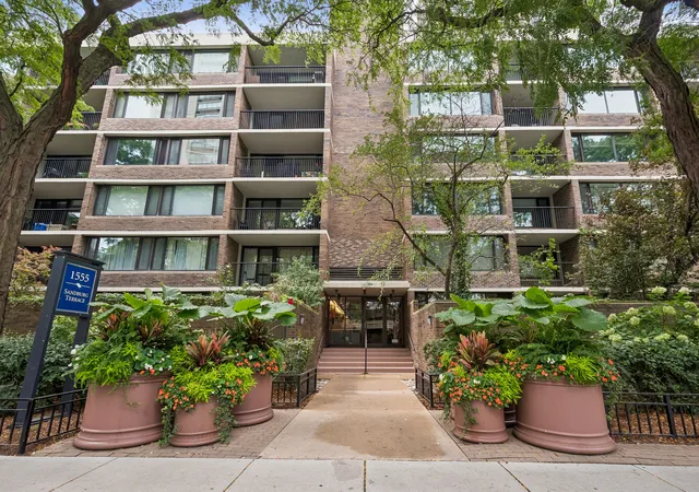 Condo for sale at 1555 N Sandburg Ter #512K, Chicago, IL 60610 | MLS# 12735031