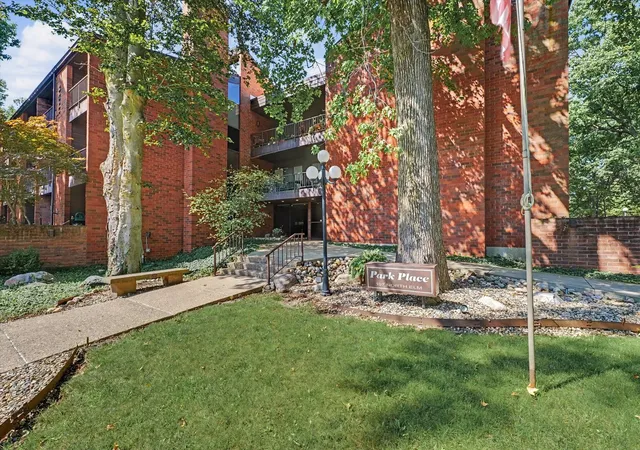 Photo 2 of Condo for sale at 107 N Elm St #205, Champaign, IL 61820 | MLS# 12735077 | Listing updated on 2026-09-18