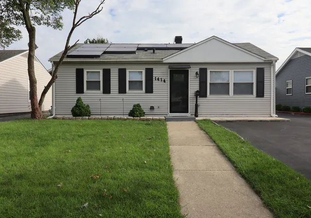 Photo 1 of Single family home for sale at 1414 Boston Ave, Joliet, IL 60435 | MLS# 12735093 | Listing updated on 2026-09-30