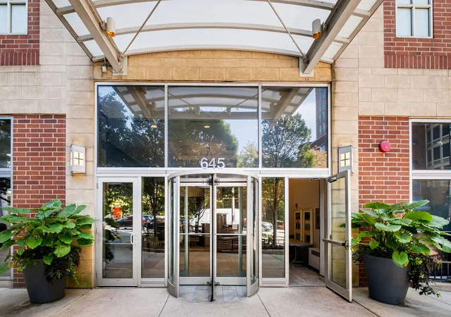 Photo 2 of Condo for sale at 645 N Kingsbury St #2201, Chicago, IL 60654 | MLS# 12735122 | Listing updated on 2026-09-21