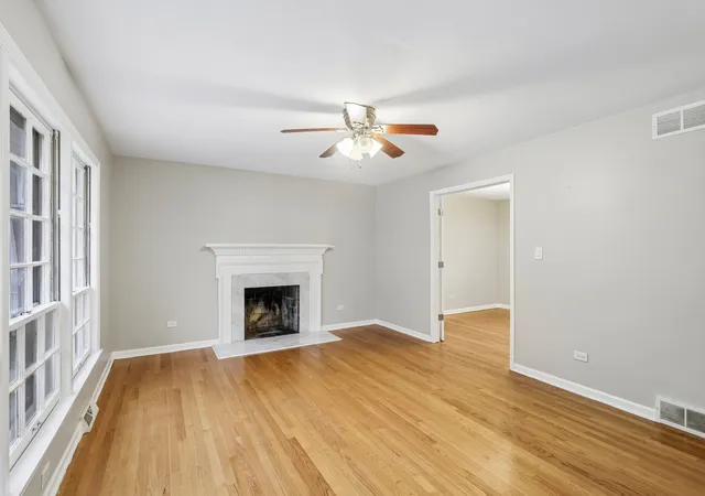 Photo 3 of Single family home for sale at 16919 School St, South Holland, IL 60473 | MLS# 12735173 | Listing updated on 2026-09-22