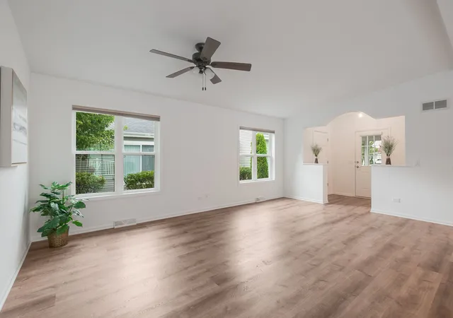 Photo 4 of Single family home for sale at 1403 Equestrian Dr, Grayslake, IL 60030 | MLS# 12735197 | Listing updated on 2026-09-12