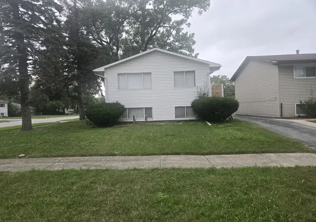 Photo 1 of Single family home for sale at 16258 Laflin Ave, Markham, IL 60428 | MLS# 12735198 | Listing updated on 2026-09-23