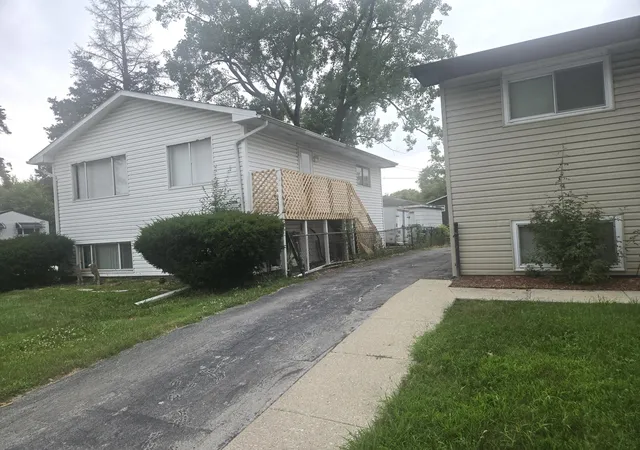 Photo 3 of Single family home for sale at 16258 Laflin Ave, Markham, IL 60428 | MLS# 12735198 | Listing updated on 2026-09-23