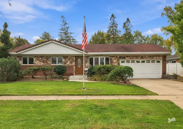 Single family home for sale at 295 Anderson Ter, Des Plaines, IL 60016 | MLS# 12735203