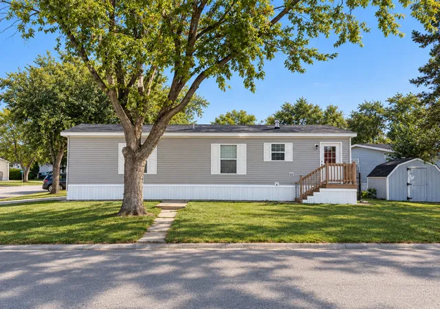 Photo 3 of Manufactured home for sale at 250 Sandalwood St, Portage, IN 46368 | MLS# 12735241 | Listing updated on 2026-09-22